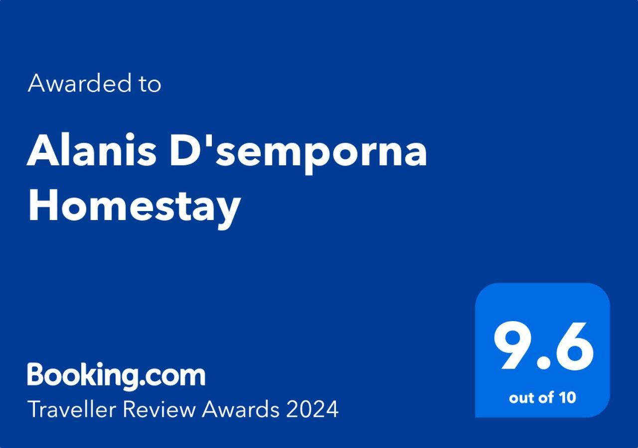 Alanis D'Semporna Homestay Sepang Buitenkant foto